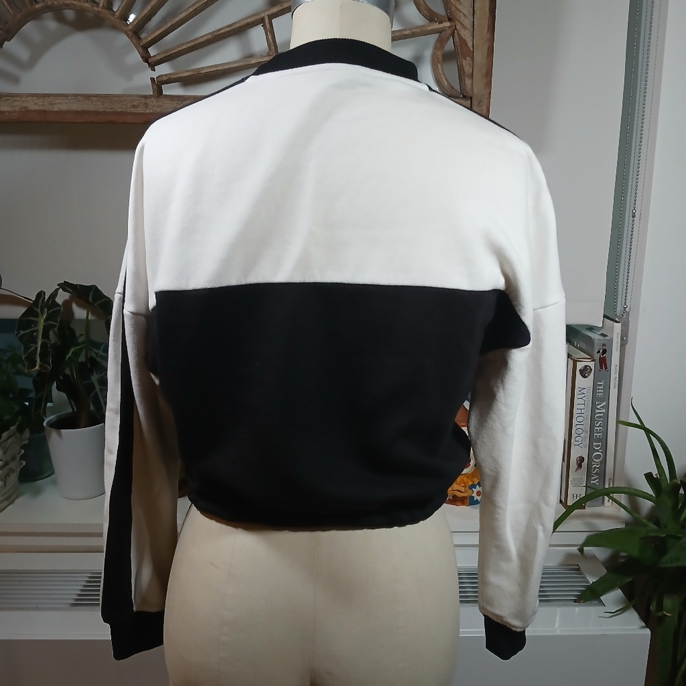 Clime-It Brothers Crop Sweatshirt with Dog Outline/ XS - Picture 2 of 7